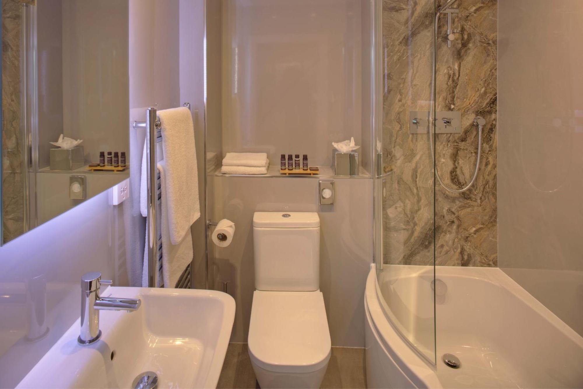 Denbies Vineyard Hotel Доркинг Номер фото